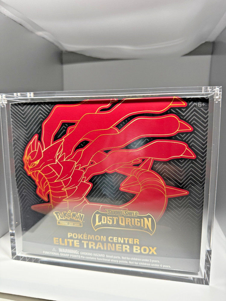Pokémon TCG: Lost Origin Pokémon Center ETB (Exclusive)