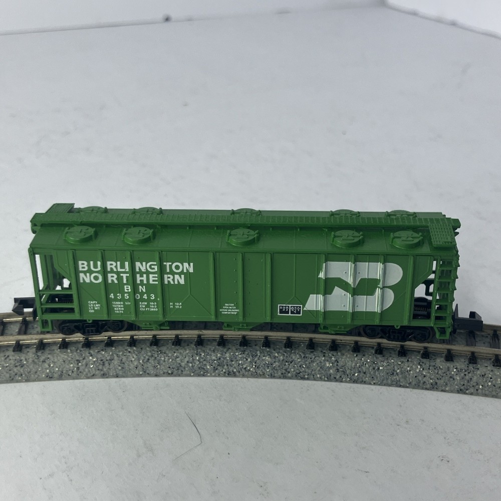 Trainworx N Scale 4427 Covered Hopper BN