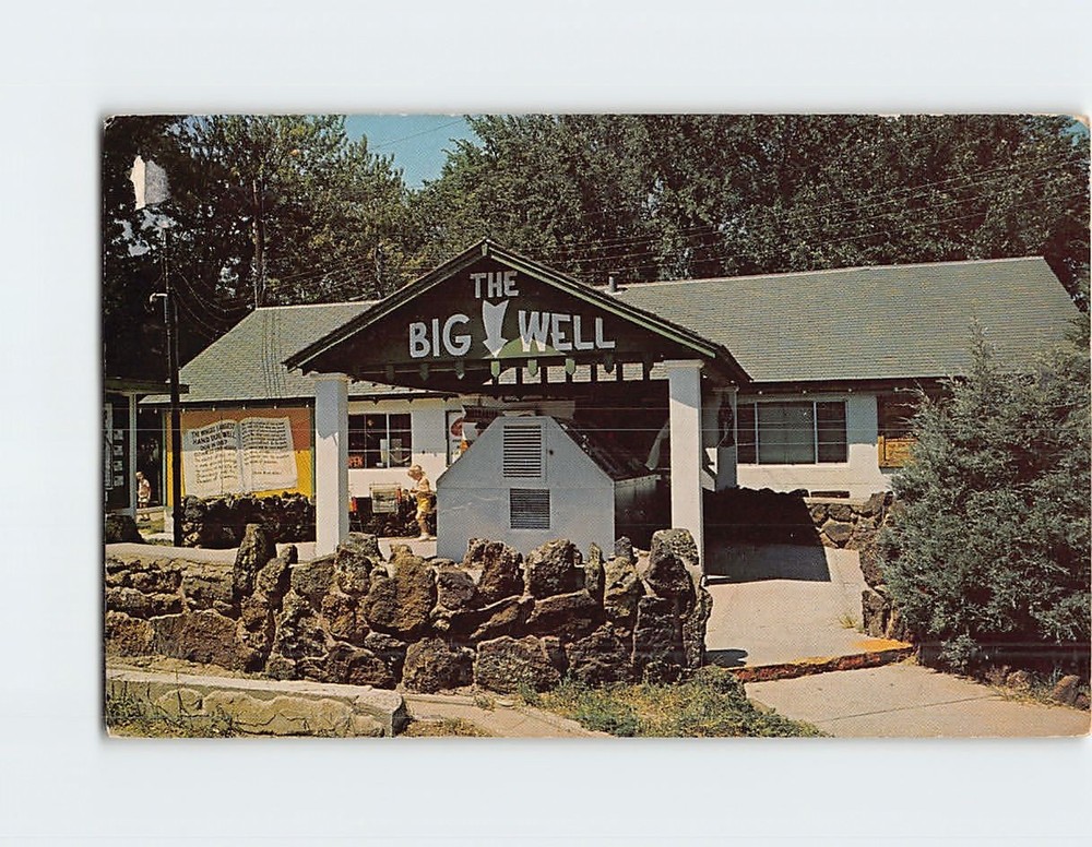 Postcard The Big Well Greensburg Kansas USA