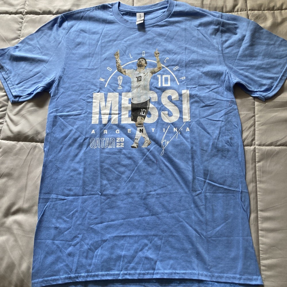 World Soccer 2022 Lionel Messi 10 Argentina Fans Unisex T-Shirt Medium