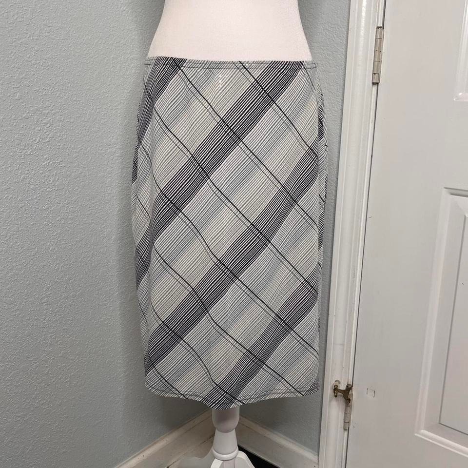 Studio Y Vintage Floral Midi Skirt in Size M for Women