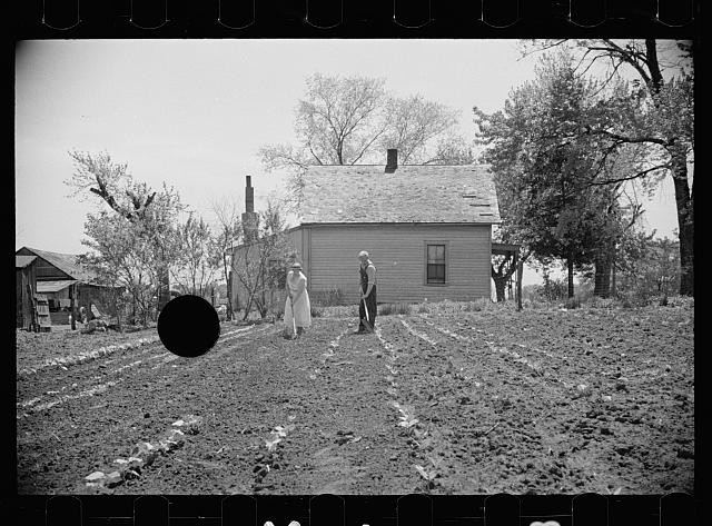 Photo:1930s Rural Farmhouse Garden Two Women Field House