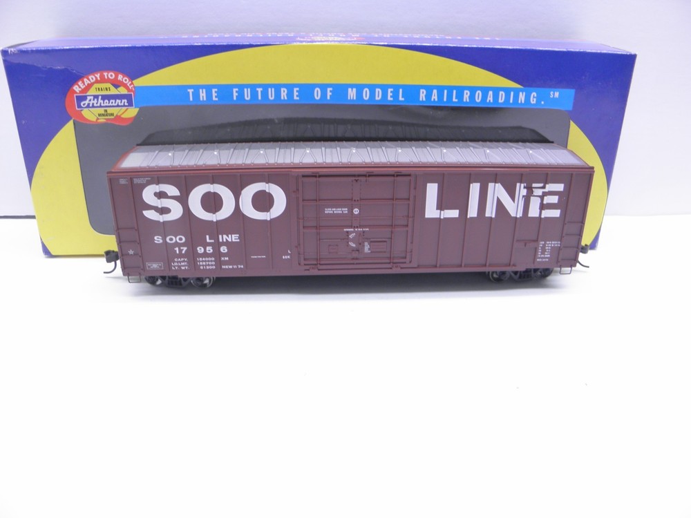 Athearn Ready To Roll  50' Fmc Plug Door Boxcar - Soo Line #17956 Ho Scale