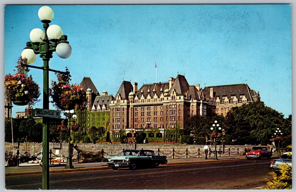 Vtg Postcard Empress Hotel Flower Baskets Victoria, Bc, CA 1950s