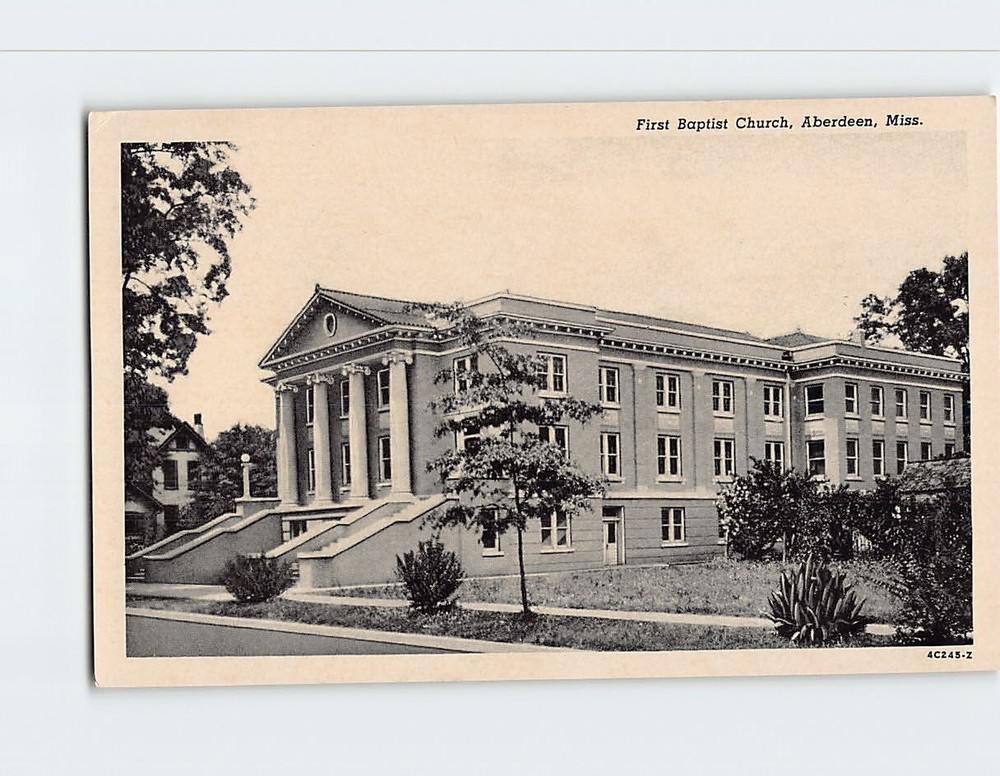 Postcard First Baptist Church Aberdeen Mississippi USA