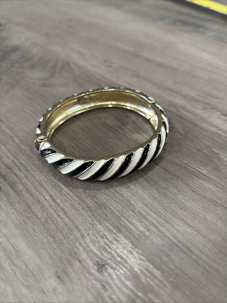 fornash bracelet Black And White Enamel Hinged Gold Tone