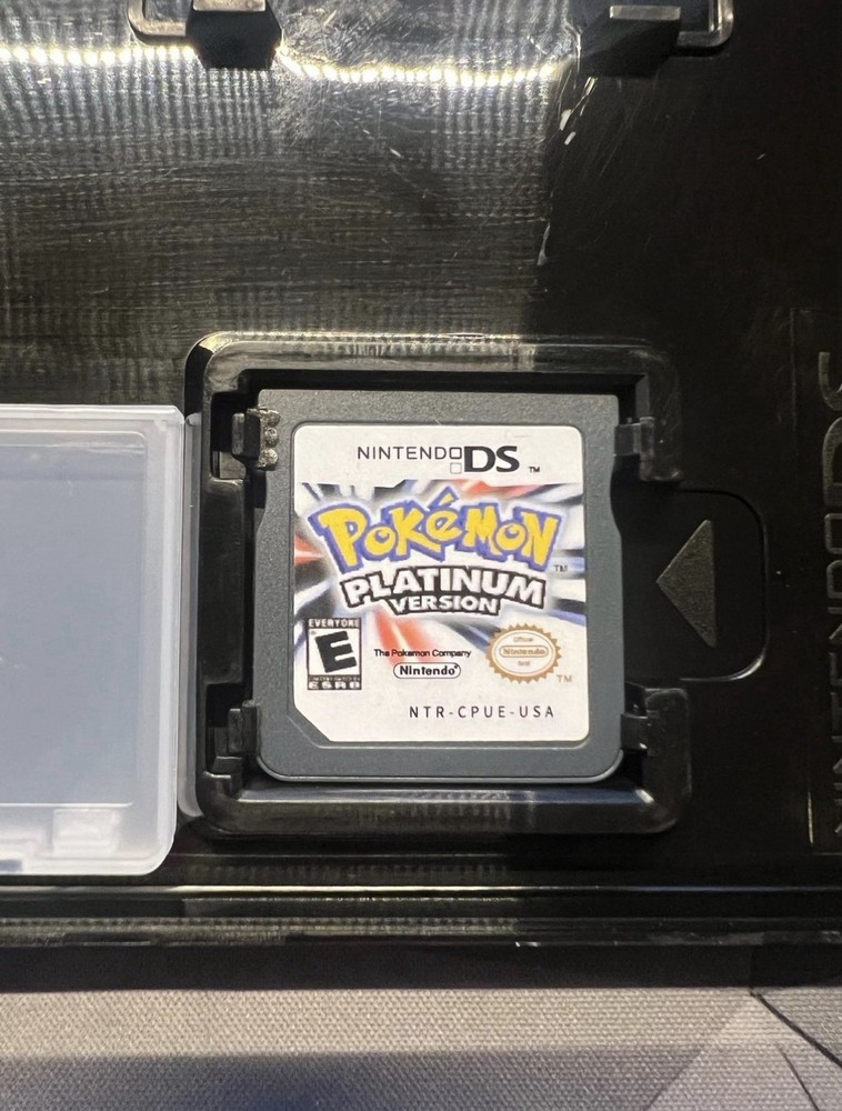Pokémon Platinum Version Nintendo DS Game Cartridge w/ Case NTSC-U/C (E) RPG