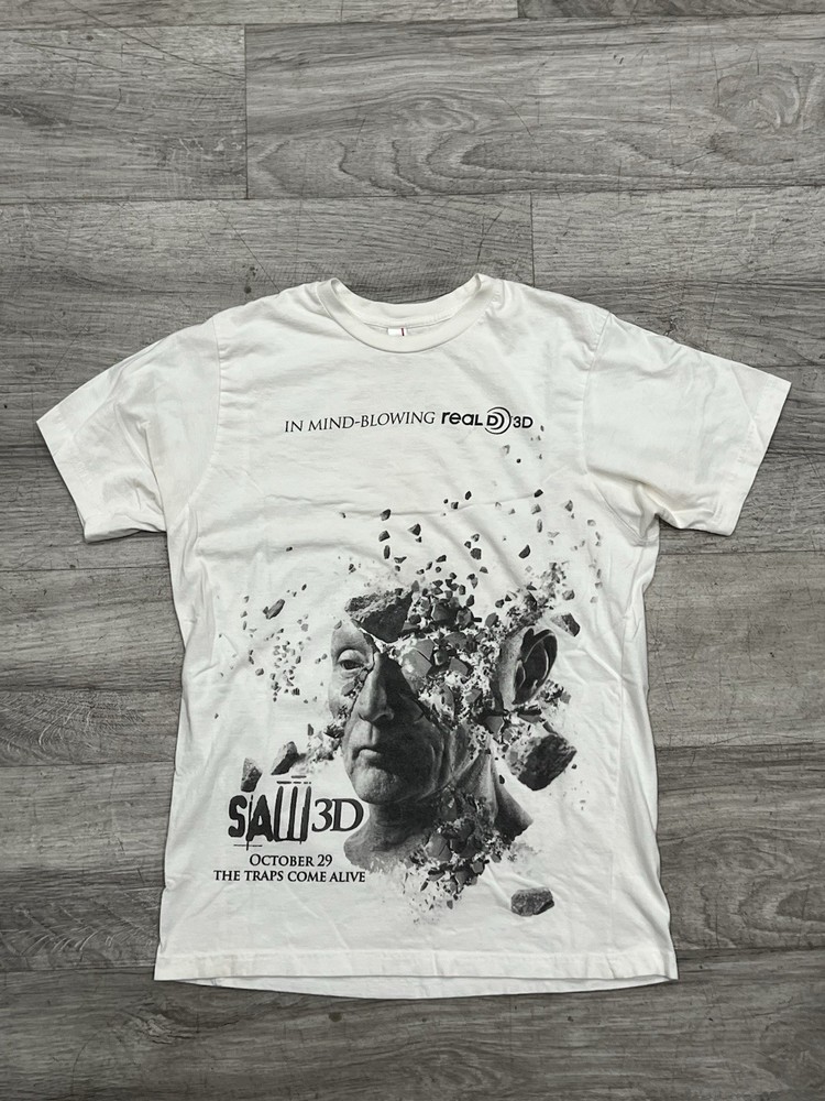 2010’s Vtg SAW 3D Movie Promo Tee Shirt Size M Jigsaw Horror Anvil Tag