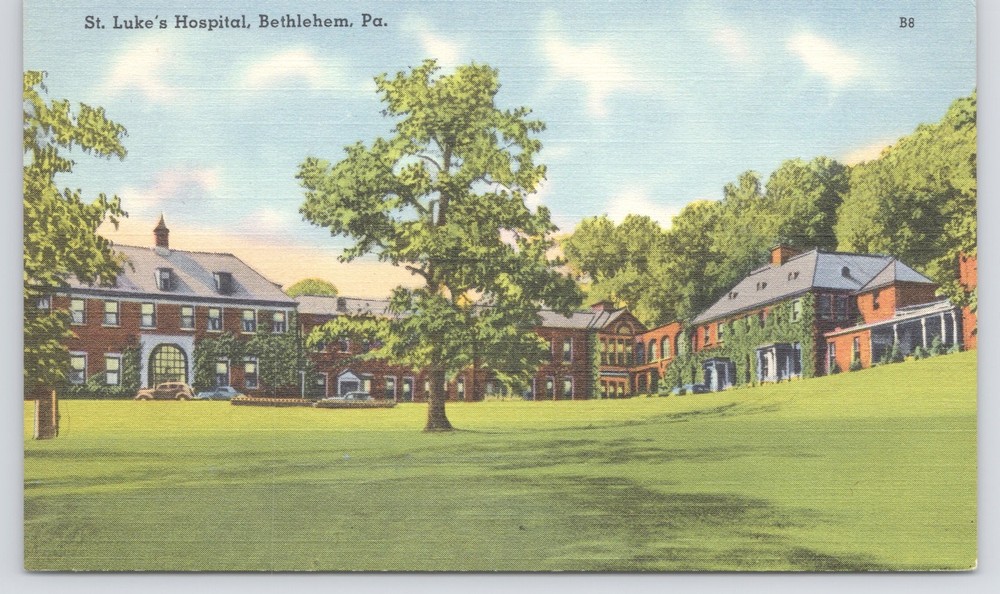 Linen~Lawn of St Lukes Hospital Bethlehem Pennsylvania~Vintage Postcard