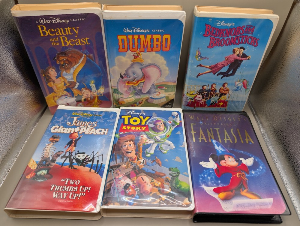 Lot of 6 Disney VHS Tapes Animation Movies