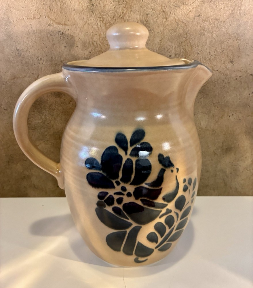 Pfaltzgraff Folk Art Stoneware Coffee Pot/Server 64 oz Lid Handle MPN 490