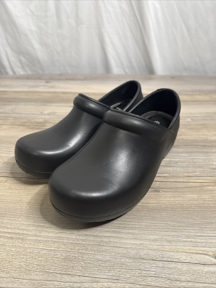 Anywear Unisex Guardian Angel Clogs Non Slip Work Shoes Black Size Women 7/Men 5