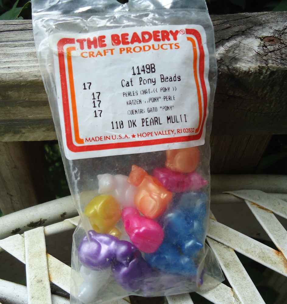 Colorful Pearly Cat Pony Beads in Pink Blue Purple White Yellow Orange