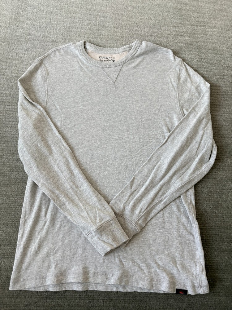 Faherty T Shirt Long Sleeve Men M Gray Sunwashed Organic Cotton Crew Neck Casual