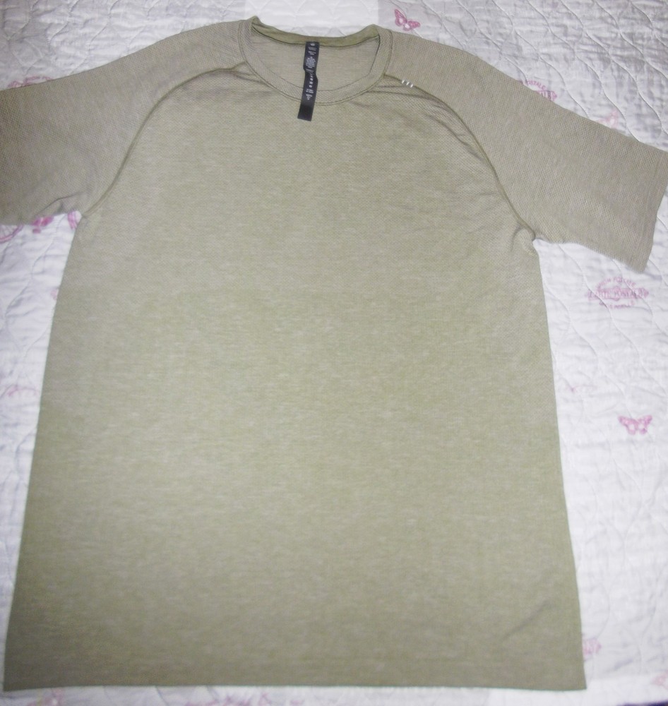 Lululemon Shirt Mens Large Green Short Sleeve Movement Is Medicine Tee Athletic
