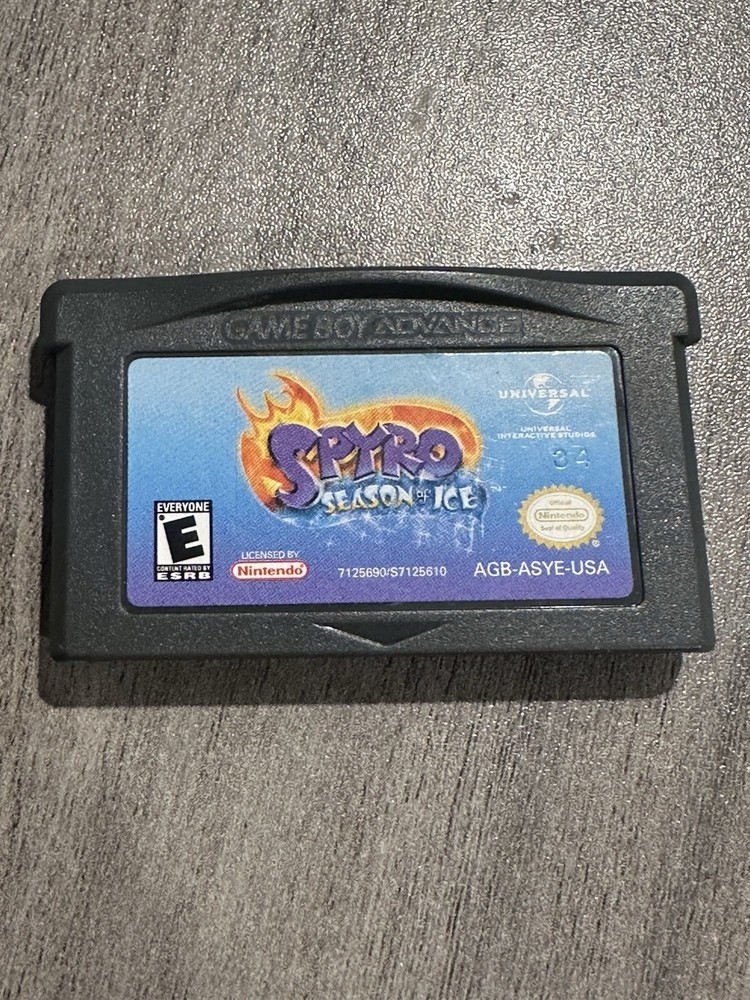 Spyro: Season of Ice (Nintendo Game Boy Advance, 2001)