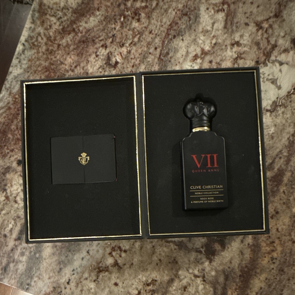 Clive Christian VII Queen Anne Rock Rose Perfume Spray 1.6 fl oz Regular