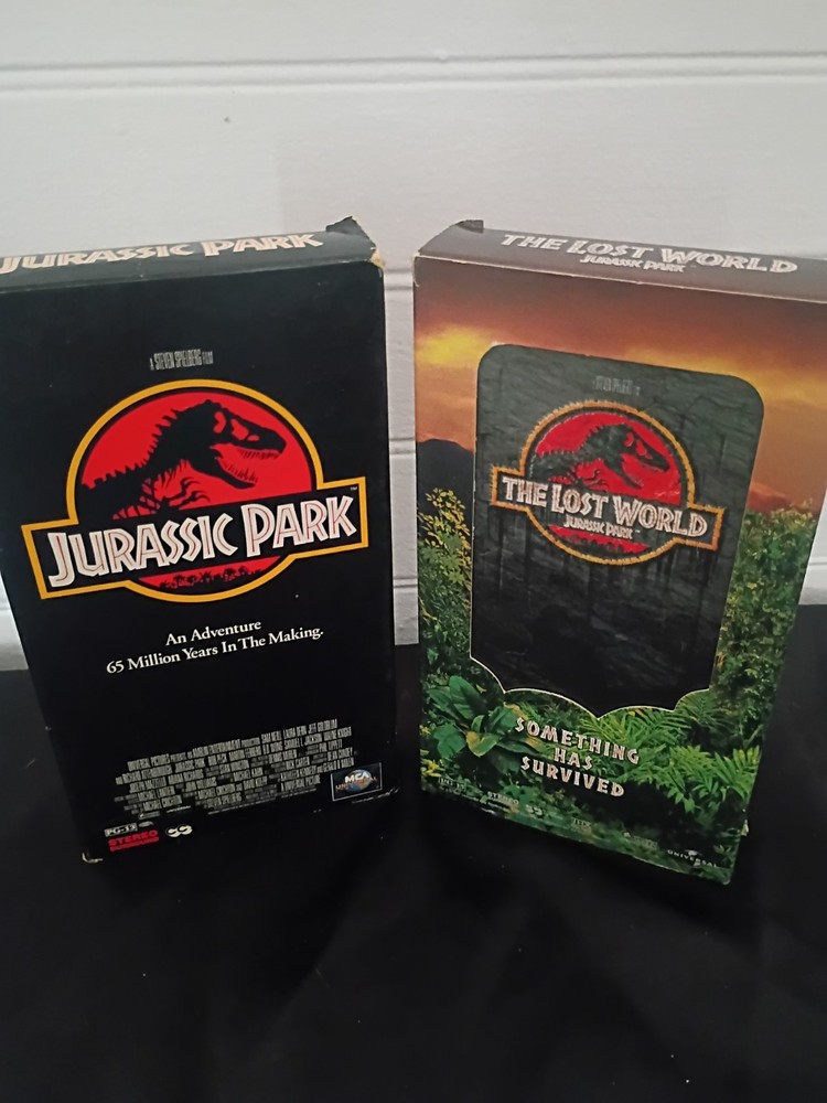Jurassic Park VHS Tape Lot of 2: Jurassic Park & The Lost World