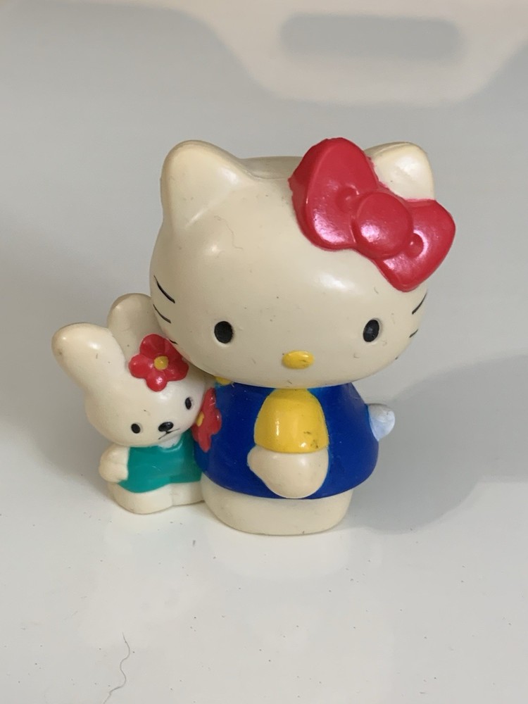 Vintage 2002 Sanrio Hello Kitty Teddy Bear Figure