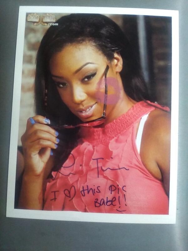 rare Lisa Tiffian Hand Signed Autographed 8x10 color Photo of Adult Ebony Model