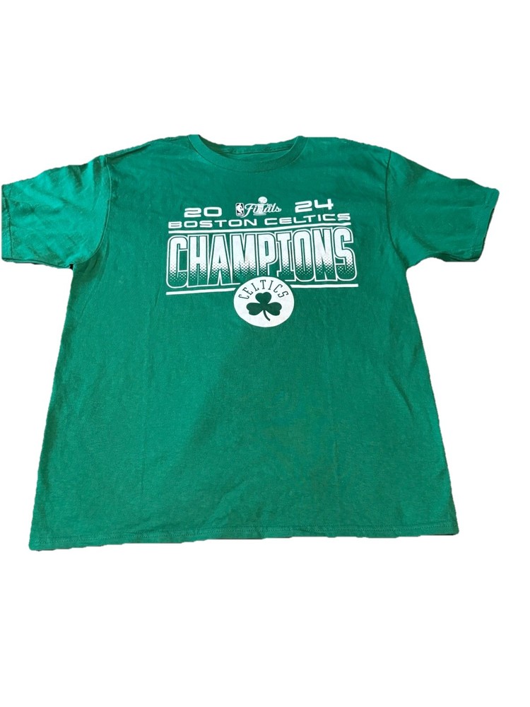 Boston Celtics 18-Time NBA Champions Finals Kelly Green T-Shirt Youth XL