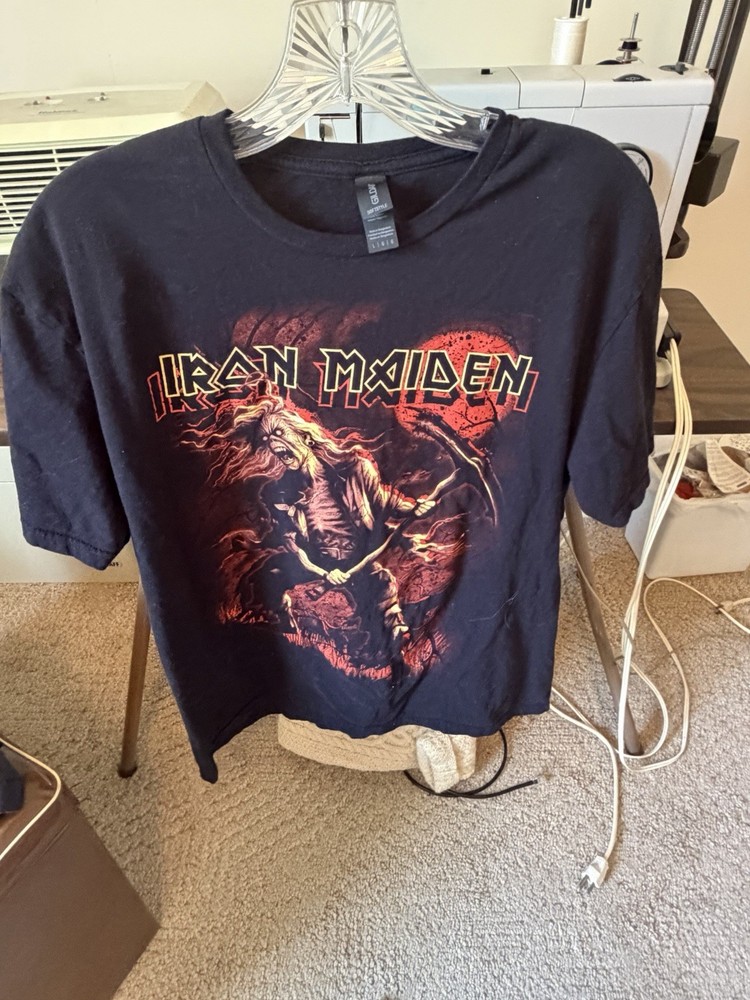 Iron Maiden Men's Graphic T-Shirt