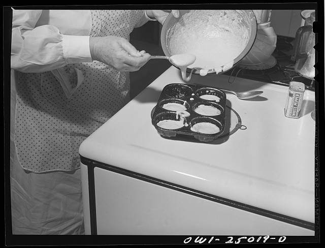 San Augustine Texas Mrs Alonzo Rushing 1943 Cornbread Biscuits Kitchen
