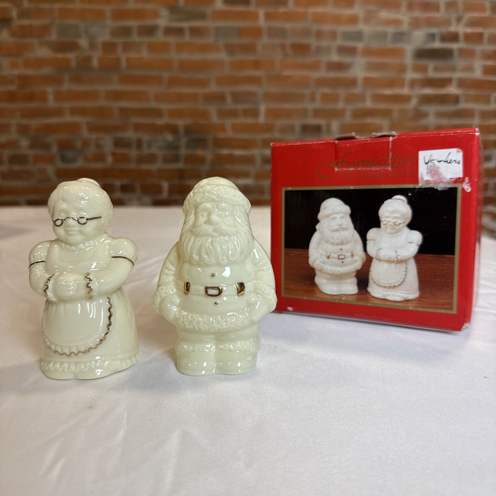 Baum Brothers Christmas Mr. Mrs. Santa Salt Pepper Shakers in Original Box
