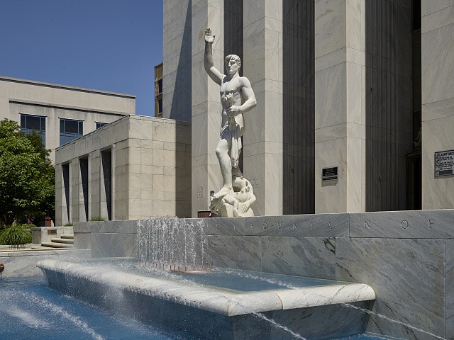 Harrisburg Pennsylvania Dauphin County Courthouse 1943 Fountain Statue