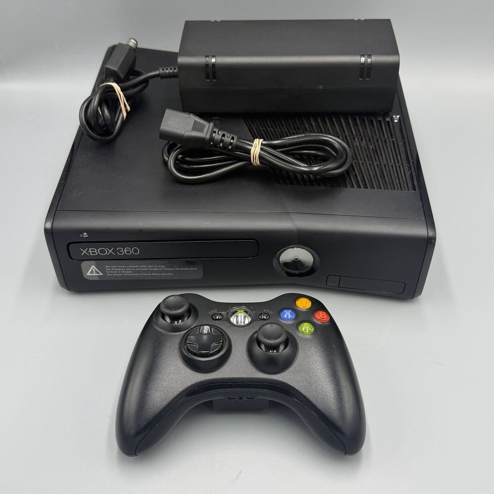 Microsoft Xbox 360 S Slim 1439 Console 250GB Bundle Controller Cable - Tested