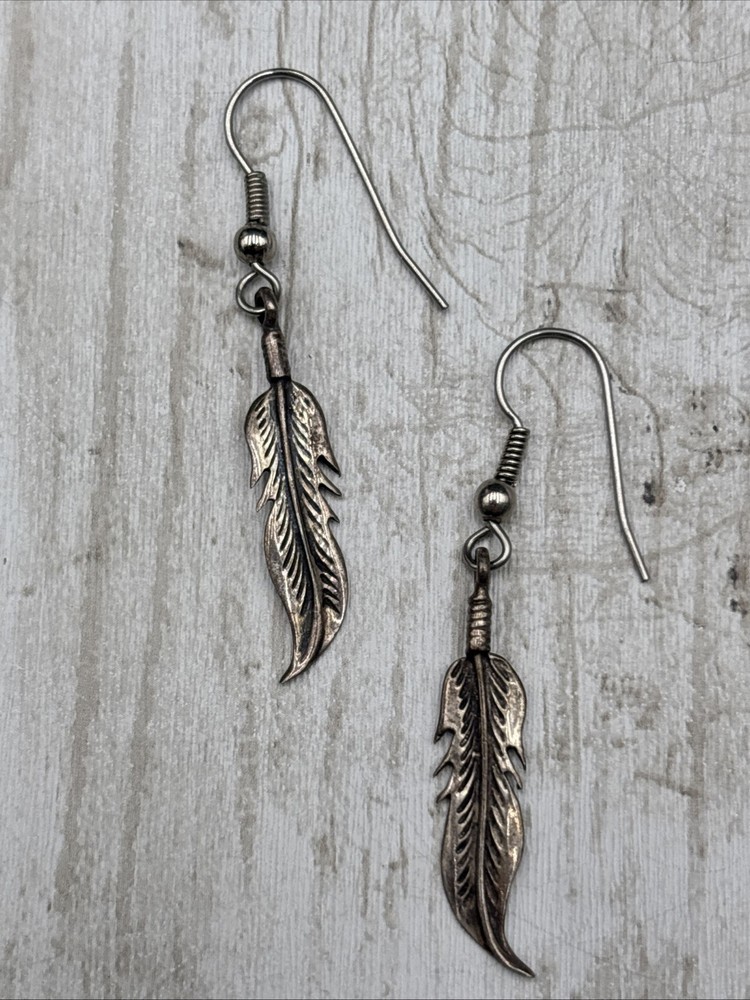 Vintage-Style Sterling Silver Feather Dangle Earrings for Boho Jewelry Lovers
