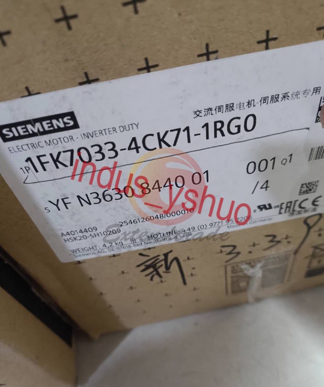 ONE NEW SIEMENS Servo Motor 1FK7033-4CK71-1RG0