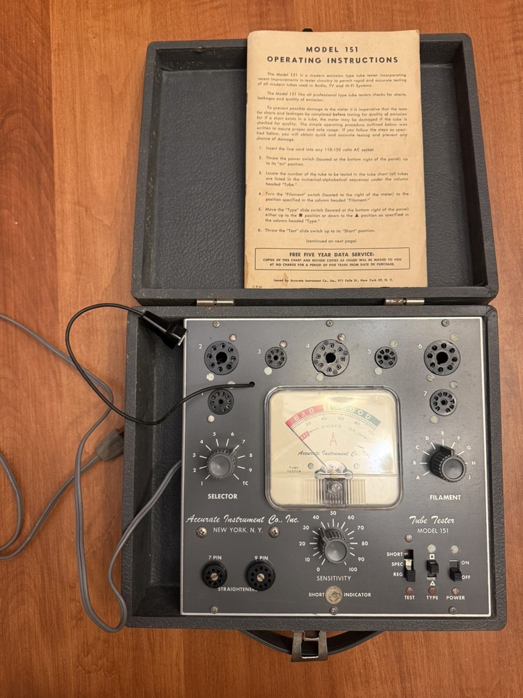 Accurate Instruments Model 151 Vacuum Tube Tester with manual in Case, Used-image