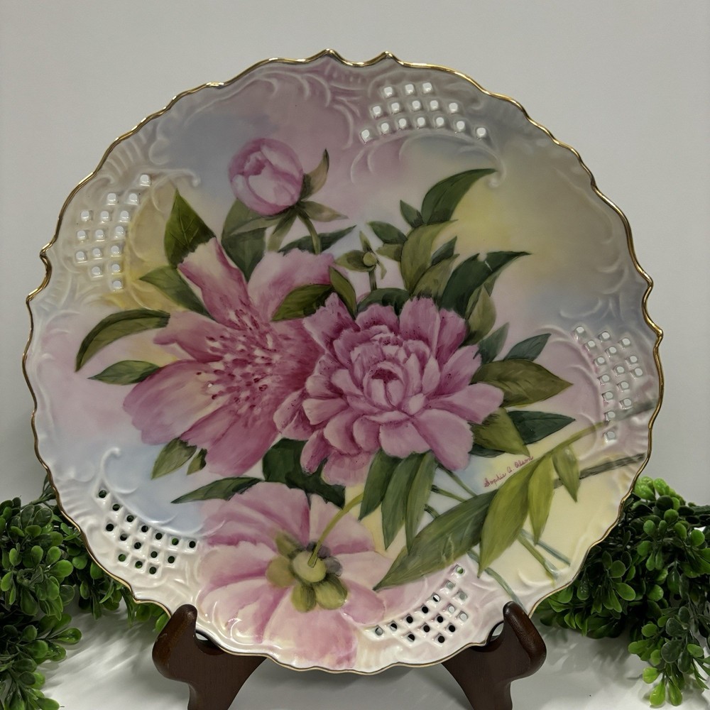 Vintage Beautiful Hand Painted Plate with Flowers and Gold trim Signed 10”