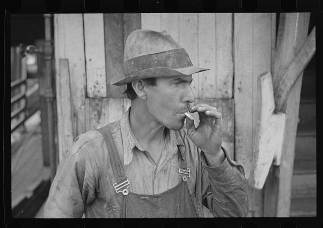 Photo:Memphis Tennessee 1935 Deckhand aboard Queen of Dycusburg Steamboat