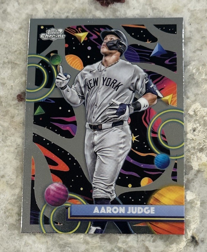 2025 Topps Cosmic Chrome #185 Aaron Judge New York Yankees (1)
