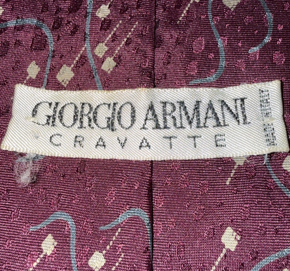 Giorgio Armani Cravatte Necktie 100% Silk Tie 56