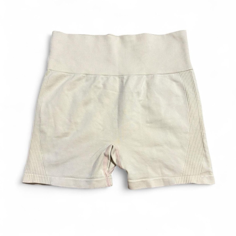 Victoria’s Secret PINK nude seamless shorts Size small