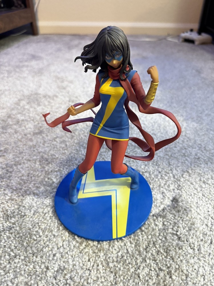 Kotobukiya Marvel Bishoujo Ms. MARVEL (KAMALA KHAN) 1/7 Scale Figure *NO BOX*