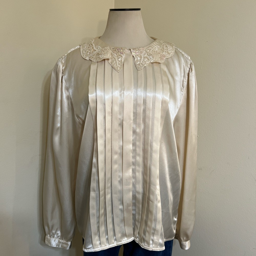 VTG Ivory Satin Blouse Beaded Peter Pan Collar Pleated Front Long Sleeve Sz M