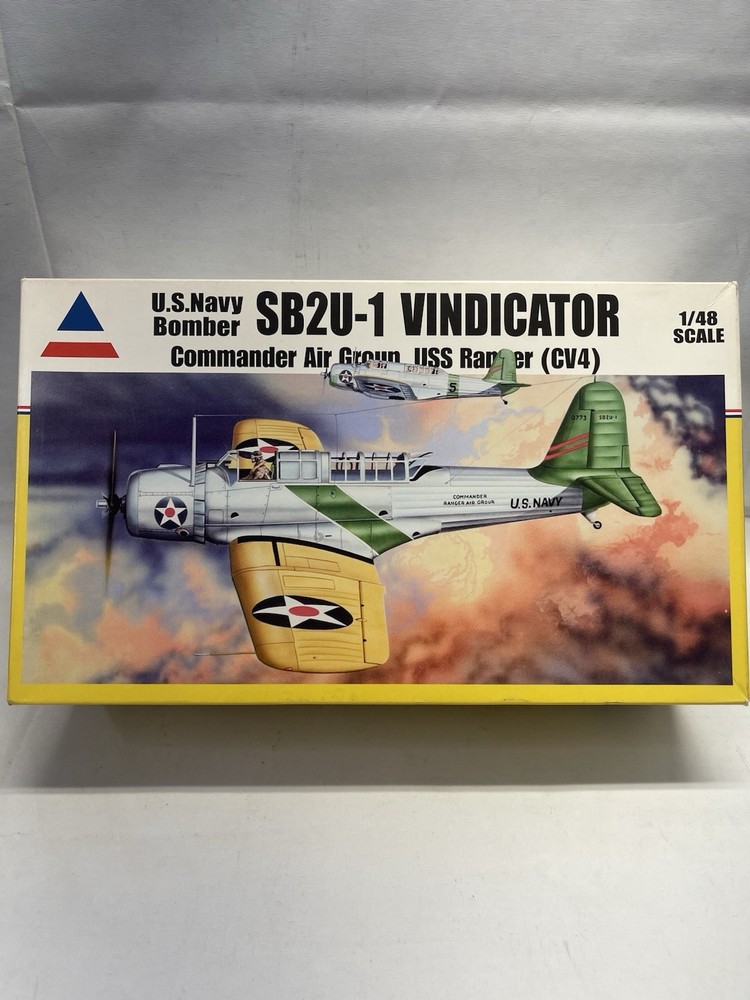 Accurate Miniatures 1:48 US Navy SB2U-1 Vindicator Bomber Plane Model Kit 480200-image
