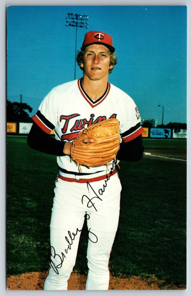 Sports~Brad Havens Pitcher Of Minnesota Twins Baseball Team~Vintage Postcard