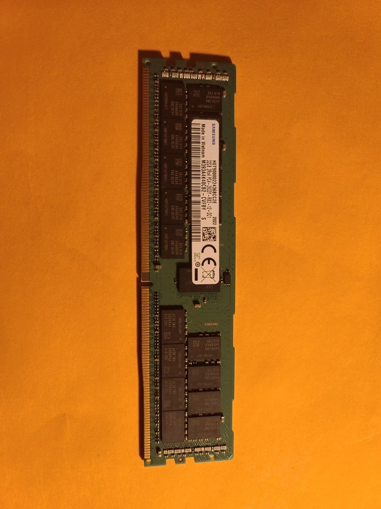 Samsung DDR4 32GB ECC REG RAM 2Rx4 Server Memory PC4-2933Y-RB2-12-DC1