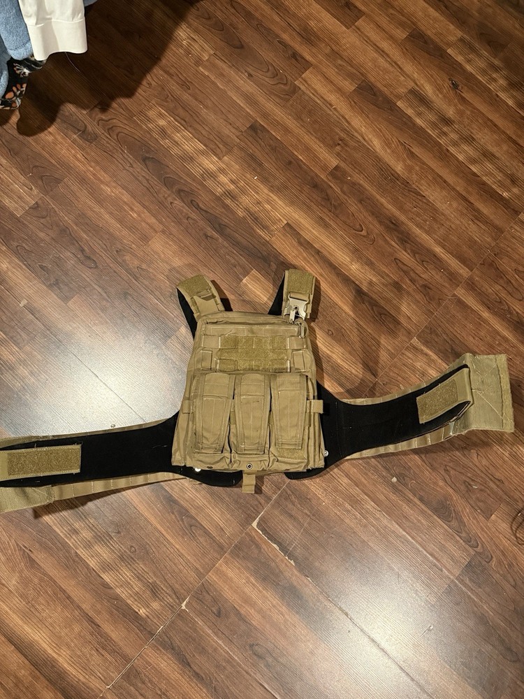 Medium MBAV Crye Precision AVS Coyote Brown Plate Carrier
