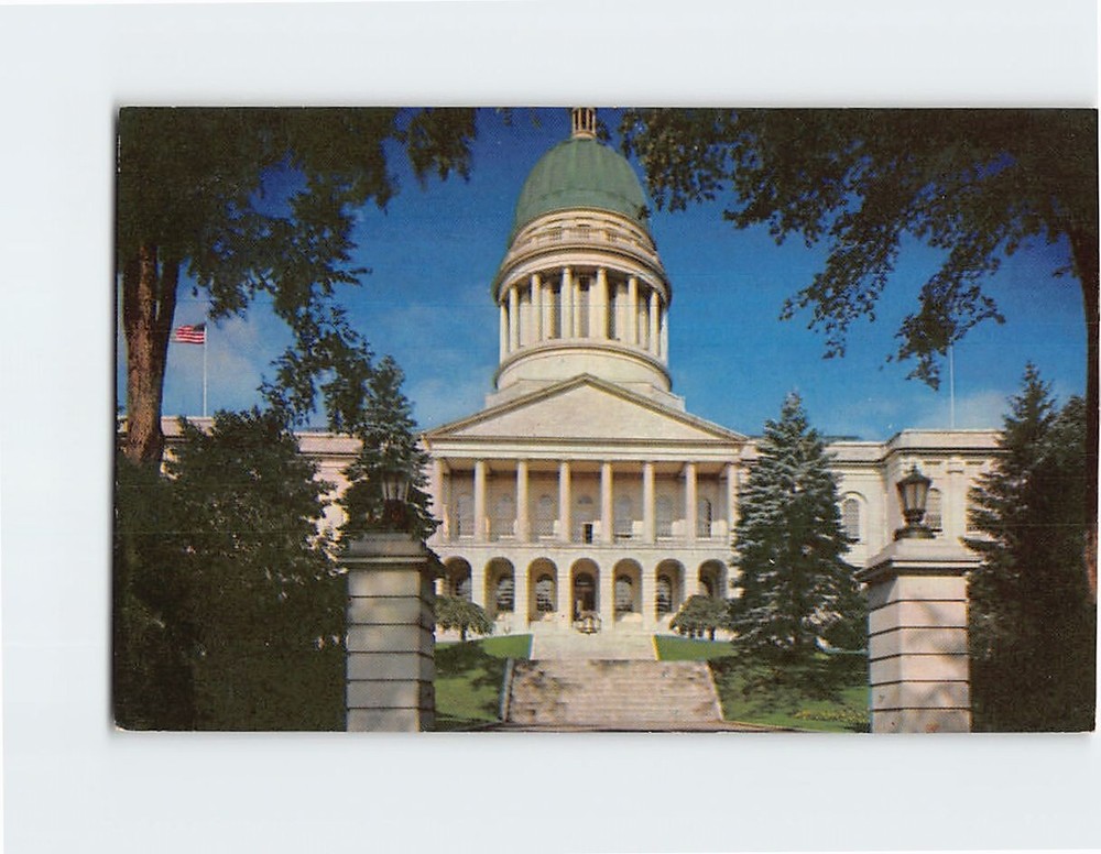 Postcard State Capitol Augusta Maine USA
