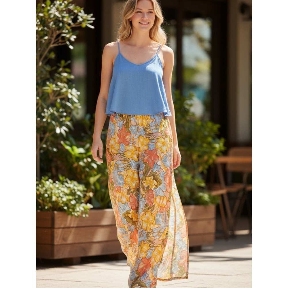 raya sun- pant & top set-Floral Wide-Leg Split-Hem Pants & cropped blue top