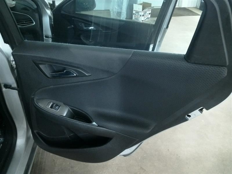 MALIBU    2018 Door Trim Panel Rear 104386587