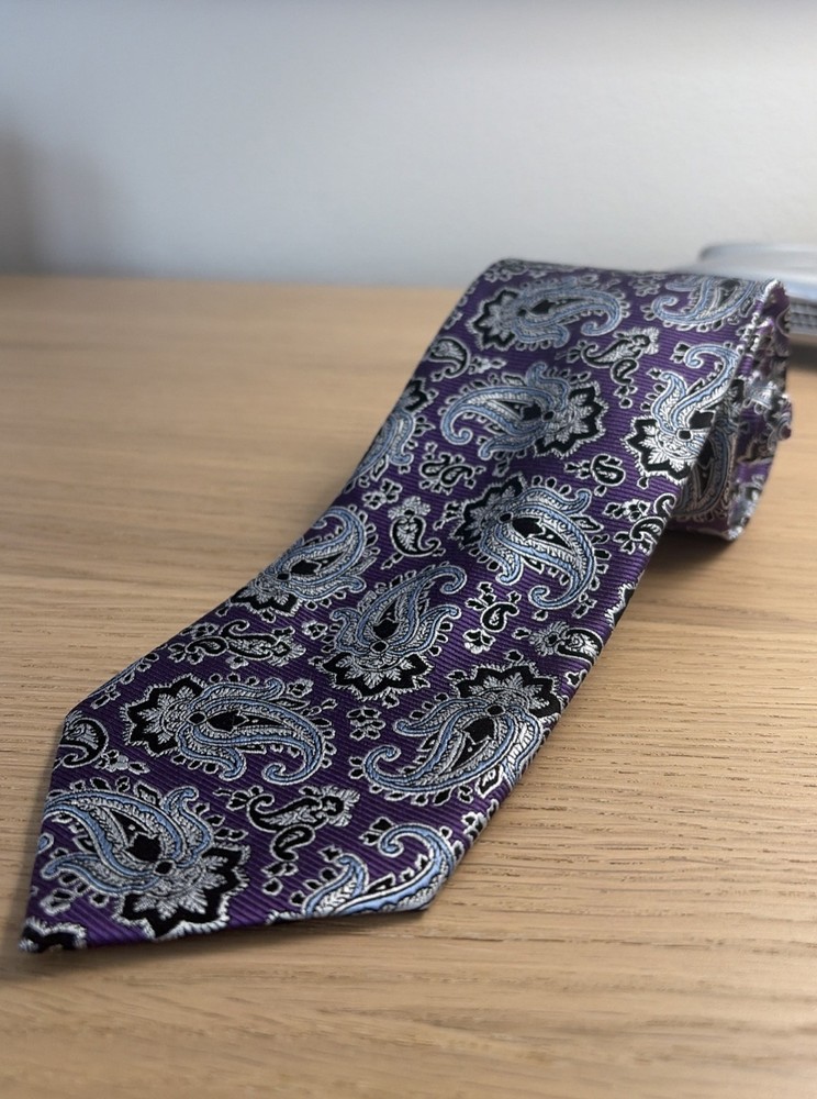 Jos A Bank Executive Collection Neck Tie Adult Mens Purple Paisley 100% Silk