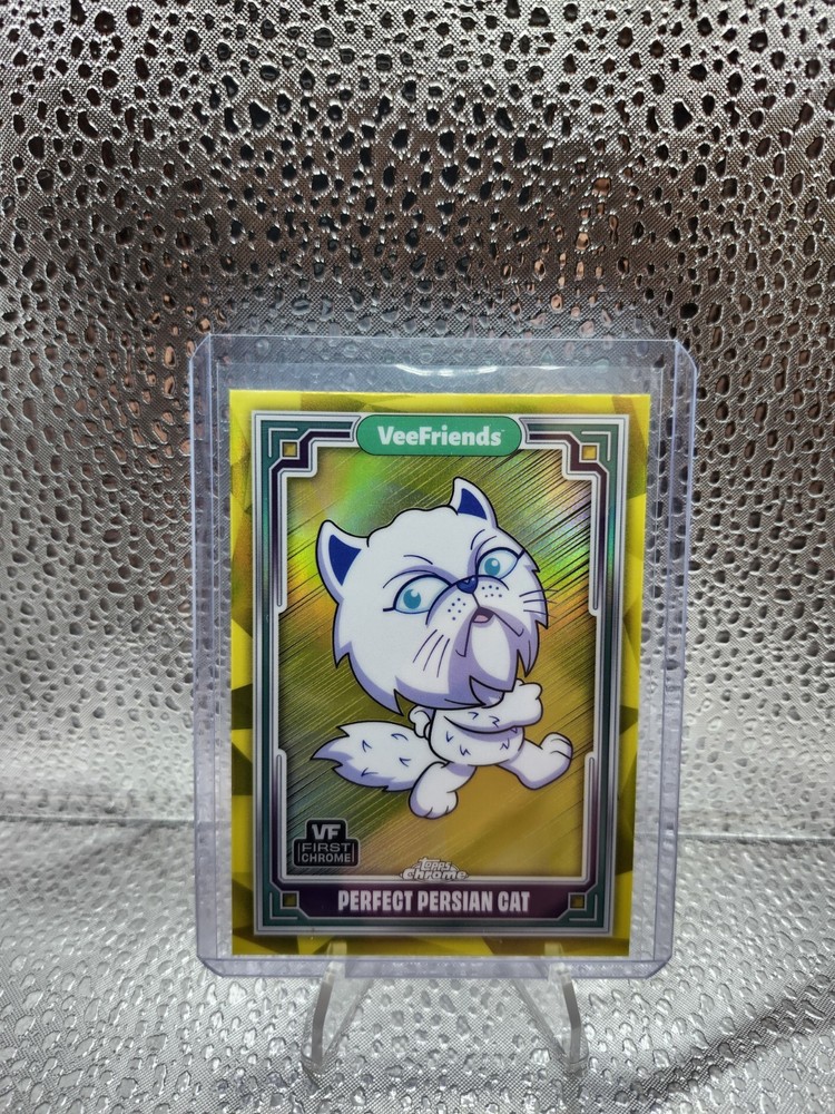 2025 Topps Chrome VeeFriends #13 Perfect Persian Cat Yellow Refractor