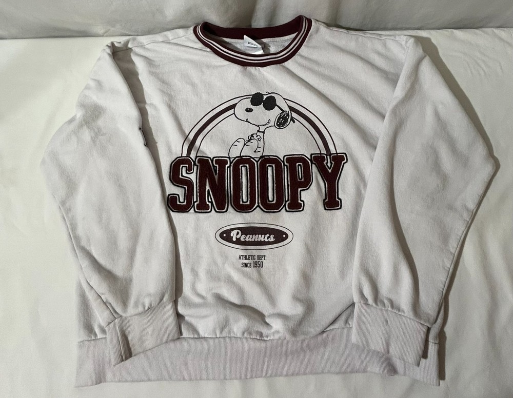 Peanuts Snoopy white pullover crew neck sweatshirt women's size large